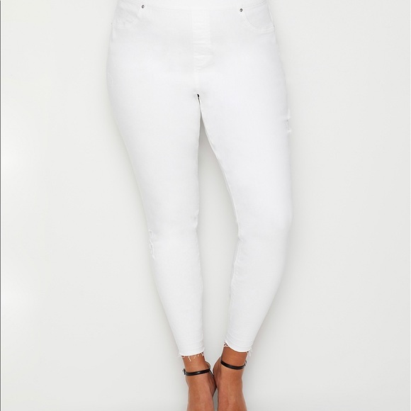 SPANX DISTRESSED DENIM LEGGINGS - Picture 7 of 8